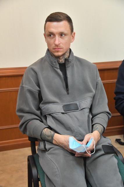 Москва. Футболисты Павел Мамаев в Мосгорсуде перед рассмотрением в апелляционном порядке приговора по делу о хулиганстве и драках.