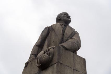 Карелия, Петрозаводск. Памятник Ленину.