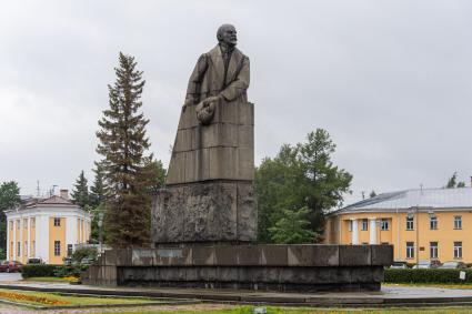 Карелия, Петрозаводск. Памятник Ленину.