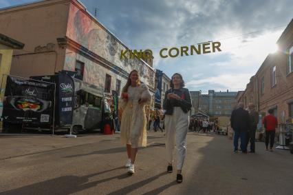 Санкт-Петербург. Открытие  арт-пространства Kino Corner на киностудии  Ленфильм на Петроградской стороне.