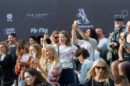 Санкт-Петербург. Открытие арт-пространства Kino Corner на киностудии Ленфильм на Петроградской стороне.