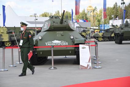 Московская область. На выставке вооружений Международного военно-технического форума `Армия 2020` в военно-патриотическом парке `Патриот`.