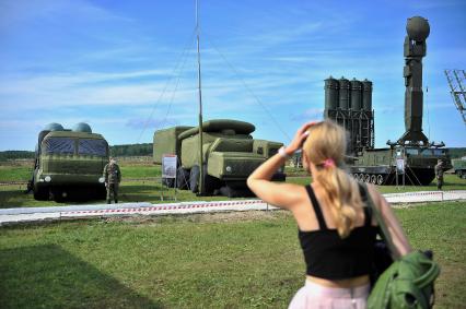 Екатеринбург. Танковый полигон 32-го военного городка. Международный военно-технический форум \'Армия-2020\'. Надувной макет военной техники