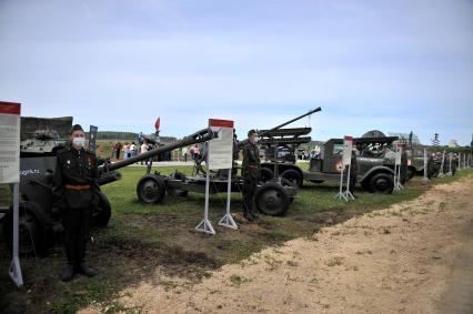 Екатеринбург. Танковый полигон 32-го военного городка. Международный военно-технический форум \'Армия-2020\'. Историческая военная техника