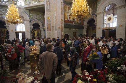 Екатеринбург. Ппрощание с детским писателем и основателем детского отряда \'Каравелла\' Владиславом Крапивиным