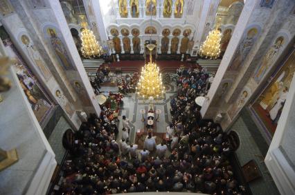 Екатеринбург. Прощание с детским писателем и основателем детского отряда \'Каравелла\' Владиславом Крапивиным