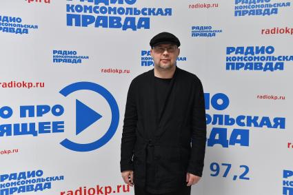 Москва. Писатель Алексей Иванов на радиостанции `Комсомольская правда`.
