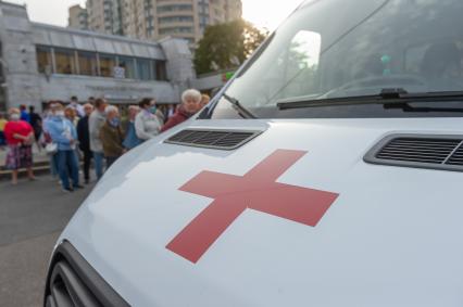 Санкт-Петербург. Проведение бесплатной вакцинации от ГРИППа в передвижном прививочном пункте.