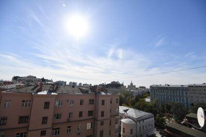 Москва. Панорамный вид на город с крыши театра МХАТ им. Горького.