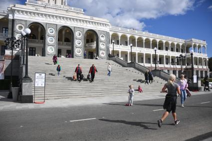 Москва. Здание Северного Речного вокзала.