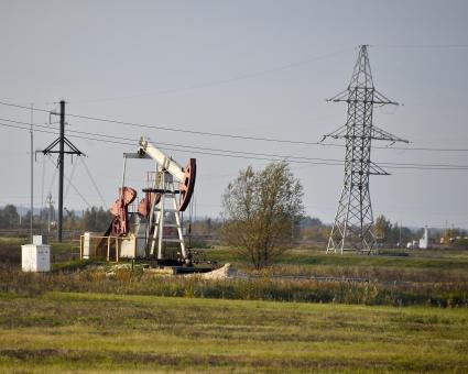 Беларусь, Гомельская область. Добыча нефти.