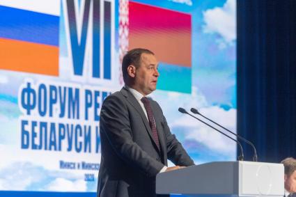 Белоруссия. Минск. Премьер-министр Белоруссии Роман Головченко на VII Форуме регионов России и Белоруссии.
