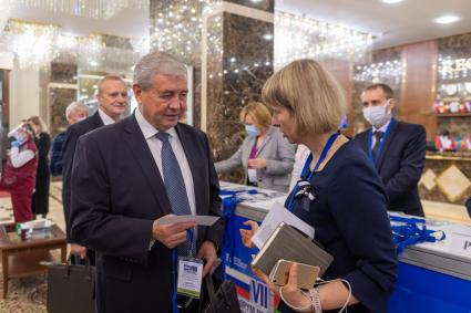 Белоруссия. Минск. Посол Белоруссии в России Владимир Семашко на VII Форуме регионов России и Белоруссии.