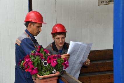 Москва. Строительство Карамышевского моста в районе Хорошево-Мневники.