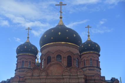 Московская область. г.Куровское. Гуслицкий Спасо-Преображенский мужской монастырь. На снимке: Преображенский монастырский соборный храм.