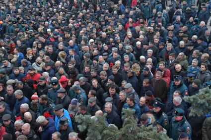 Москва. Церемония прощания с легендарным пожарным, заместителем председателя центрального совета Всероссийского добровольного пожарного общества, генералом внутренней службы Виктором Климкиным.