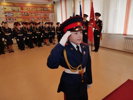 Самара. Торжественное построение в кадетской школе.