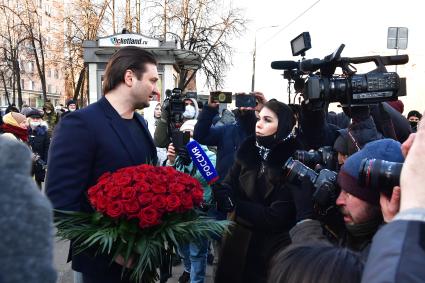 Москва.   Генеральный директор Большого Московского государственного цирка на проспекте Вернадского Эдгард Запашный на церемонии прощания с актером театра и кино, народным артистом СССР Арменом Джигарханяном в Московском драматическом театре под руководством Армена Джигарханяна.