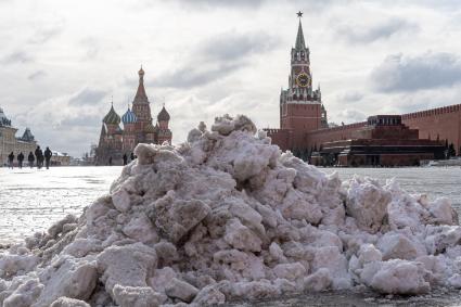 Москва. Снег на Красной площади.