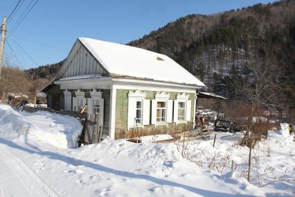 Иркутская область, пос. Листвянка. Улица в поселке.