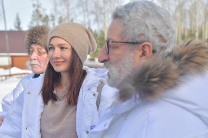 Ханты-Мансийск. Актриса Евгения Брик и художник Сергей Цигаль на  Международном фестивале кинематографических дебютов `Дух огня`.