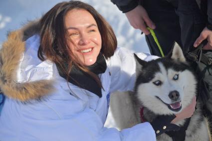 Ханты-Мансийск. Катание на собачьих упряжках на Международном фестивале кинематографических дебютов `Дух огня`.