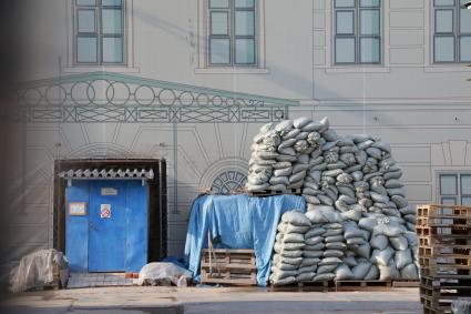 Городская усадьба ДОМ БОБРИНСКИХ, расположенная по адресу ул. Малая Никитская, д. 12. Усадьба находится на этапе реконструкции и в будущем станет московским филиалом Президентского центра Б.Н. Ельцина. 2020. На снимке: