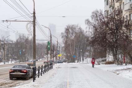 Ижевск. Прохожие на улице города.