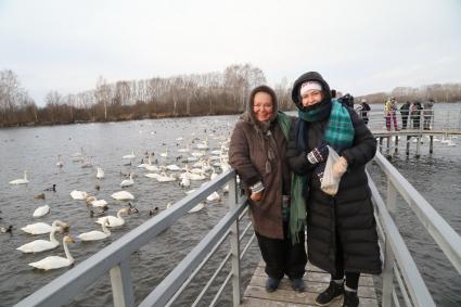 Алтай. Первый Международный фестиваль сказочного жанра детского и семейного кино ХРУСТАЛЬНЫЕ КЛЮЧИ. 2020. На снимке: актриса Наталья Бондарчук с дочерью