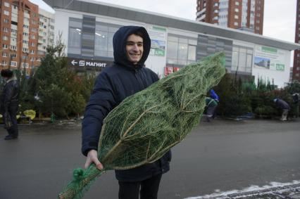 Екатеринбург. Елочный базар на одной из центральных улиц города