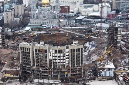 Москва.  Реконструкция здания спорткомплекса `Олимпийский`.