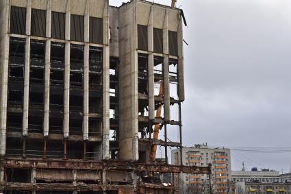 Москва.  Реконструкция здания спорткомплекса `Олимпийский`.