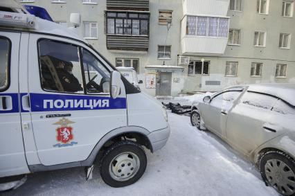 Екатеринбург. Трупы двух человек у двухсекционного жилого дома по адресу ул.Рассветная д.7, где в ночь на 12 января 2021г произошел пожар, в результате которого погибли 8 человек