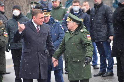 Москва. Губернатор Тульской области Алексей Дюмин во время празднования 30 летия создания МЧС у  Главного управления  МЧС России.