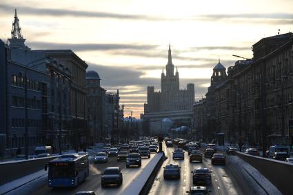 Москва.   Вид на Большую Садовую улицу.