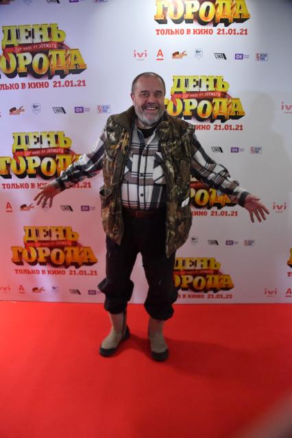 Москва. Актер Александр Ильин на премьере фильма `День города` в кинотеатре `Октябрь`.