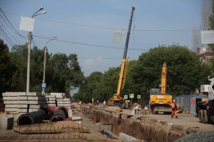 Самара.  Во время ремонта теплотрассы на одной из улиц города.