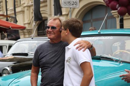 Ралли классических автомобилей ГУМ-АВТОРАЛЛИ GORKYCLASSIC 2018. На снимке: актер Сергей Шакуров и его сын Марат