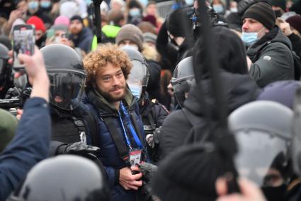 Москва. Блогер Илья Варламов на Пушкинской площади, где проходит несанкционированная акция в поддержку оппозиционера Алексея Навального.