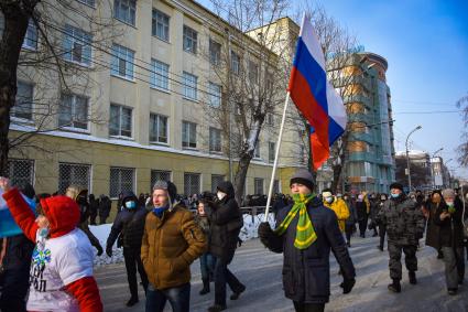 Новосибирск. Шествие участников несанкционированной акции в поддержку оппозиционера Алексея Навального.