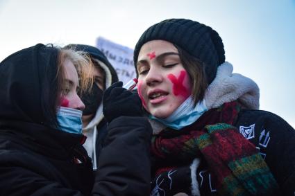 Новосибирск. Участники несанкционированной акции в поддержку оппозиционера Алексея Навального на площади Ленина.