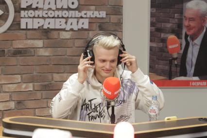 Москва. Блогер Илья Милохин на радиостанции `Комсомольская правда`.
