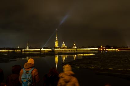 Санкт-Петербург.  Вид на Петропавловскую крепость.