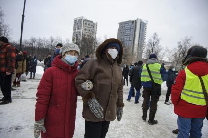 Екатеринбург. Пожилые участники несанкционированного шествия сторонников оппозиционера Алексея Навального