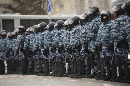 Екатеринбург. Сотрудники ОМОН, во время несанкционированного шествия сторонников оппозиционера Алексея Навального