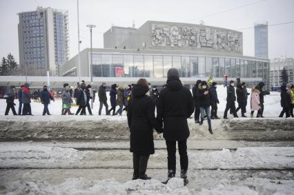 Екатеринбург. Участники несанкционированного шествия сторонников оппозиционера Алексея Навального