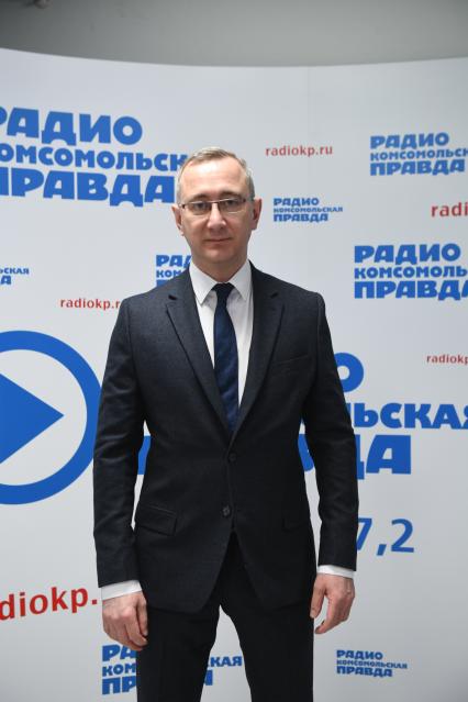 Москва. Губернатор Калужской области Владислав Шапша на радиостанции `Комсомольская правда`.