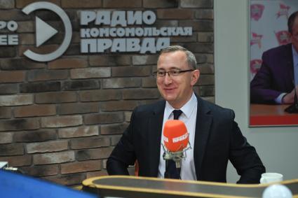 Москва. Губернатор Калужской области Владислав Шапша на радиостанции `Комсомольская правда`.