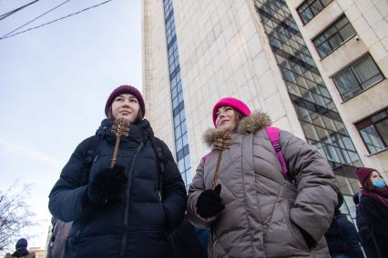 Челябинск.  Участники несанкционированной акции в поддержку оппозиционера Алексея Навального.