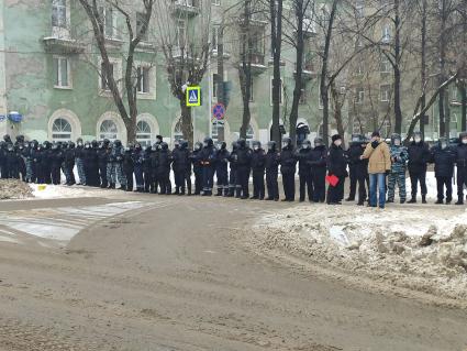 Пермь. Сотрудники правоохранительных органов во время несанкционированной акции в поддержку Алексея Навального.